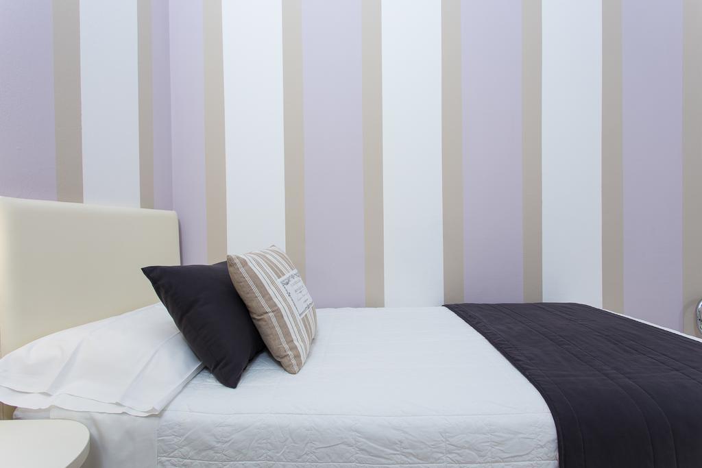 מילאנו מריטימה Hotel Flora מראה חיצוני תמונה