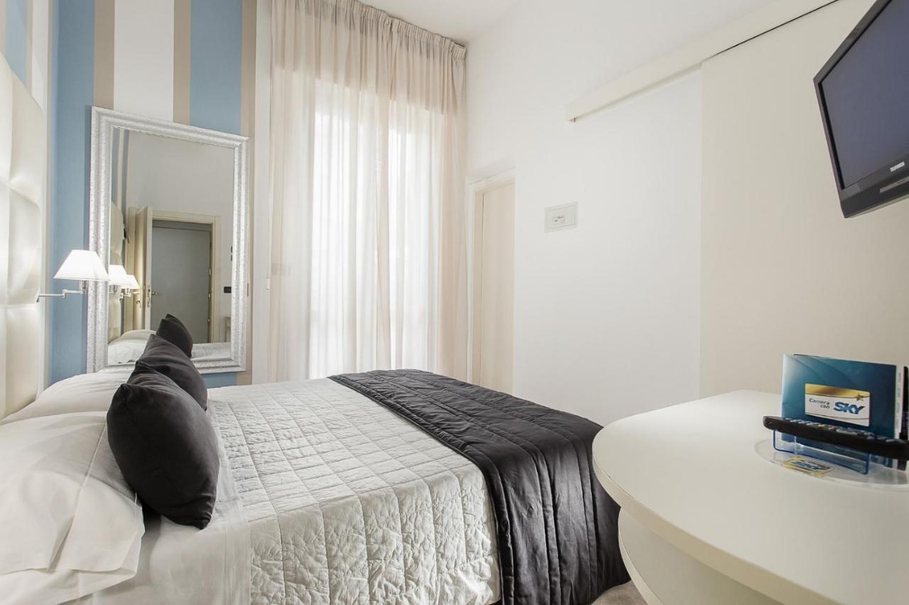 מילאנו מריטימה Hotel Flora מראה חיצוני תמונה
