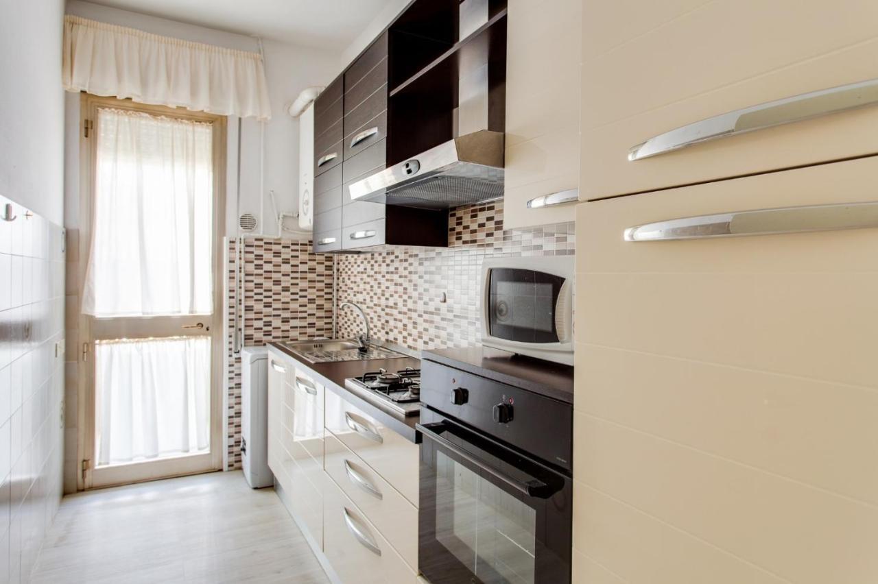 מילאנו מריטימה Hotel Flora מראה חיצוני תמונה