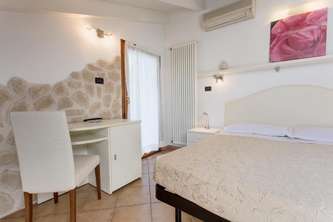 מילאנו מריטימה Hotel Flora מראה חיצוני תמונה