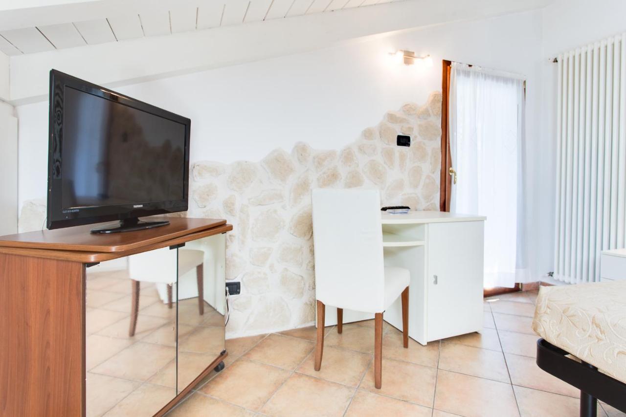 מילאנו מריטימה Hotel Flora מראה חיצוני תמונה